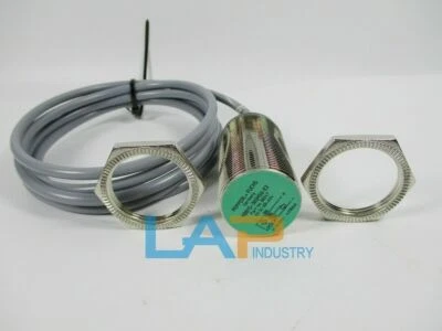 1PCS For NEW PEPPERL & FUCHS NBB15-30GM50-E2 Inductive Sensors - Image 1 of 4