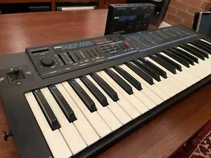 Korg Poly-800 II 2 Polyphonic Vintage Synthesiser / Sequencer - Picture 1 of 4