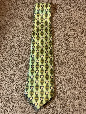 Corbata de hombre.  Seda.  Oleg Cassini.  Verde lima. Foto 1 de 4