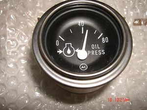 schwere Ausrüstung, Lader 24 Volt AC Öldruckanzeige - Bild 1 von 1