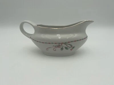 Everyday Gibson Navidad Cinta Roja y Verde con Borde Dorado Gravy Boat Jarra Foto 1 de 4