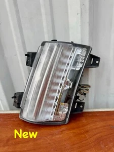 2018-2022 Jeep Wrangler Gladiator Front Left Turn Signal Lamp 68307245AG - Picture 1 of 4