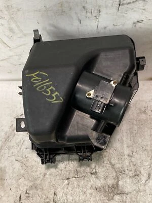 Used Air Cleaner Assembly fits: 2010 Toyota Rav4 4 cylinder 2ARFE engine Grade A - Image 1 of 4