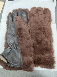 Dent's Make Fur Leather Gauntlet Gloves - Picture 1 of 2