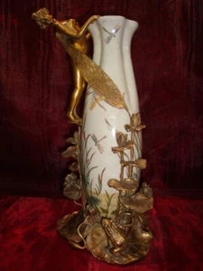 Vase Figurine Grenouille Elfe Fee Style Art Deco Style Art Nouveau Porcelaine - Picture 1 of 7