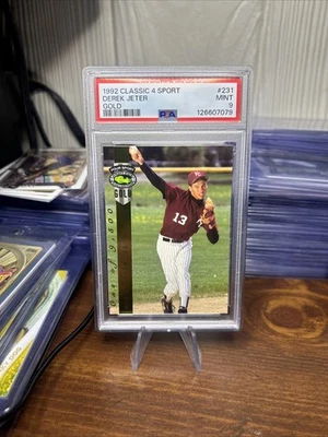 Classic Four Sport 1992 Derek Jeter novato RC/9500 oro #231 Yankees PSA 9 Foto 1 de 4