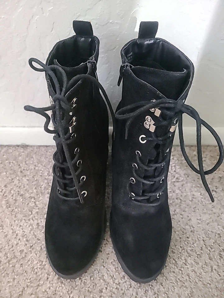 Botas con cordones de gamuza Forever 21 Foto 1 de 4