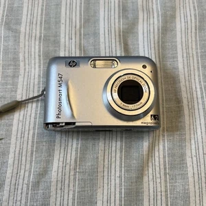HP PhotoSmart M547 6.2MP Digital Camera - Silver SNPRB-0704 L#0285 - Picture 1 of 12