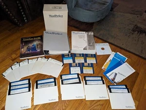 Wordperfect for DOS 5.1 In Original Box With Books Floppy Disks With Extras - Picture 1 of 7