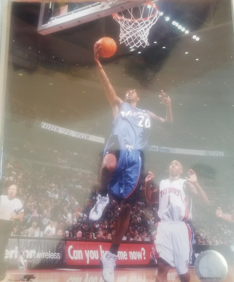 Foto autografiada firmada por Larry Hughes 8x10 auto certificado de autenticidad NBA Wizards Foto 1 de 1