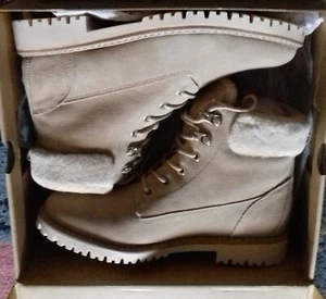 Halbhohe Winterschuhe für Frauen in beige - Bild 1 von 3