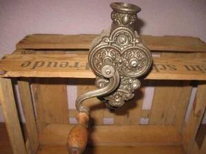 REICH VERZIERTER BOHNENSCHNEIDER - Bild 1 von 4