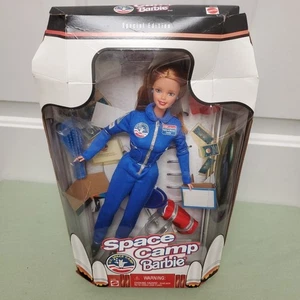 Space Camp 1998 Barbie Puppe #22425 "NEU" Special Edition. Barbie im Ruhestand. - Bild 1 von 6