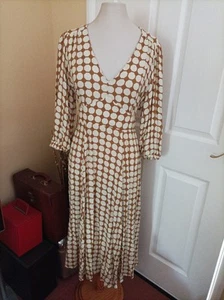 Closet London Womens Beige Geometric Midi Dress V-Neck Zip Closure Size 18 - Picture 1 of 6