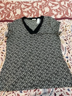 Blusa Top Mujer Liz & Co. Manga Corta Blanco y Negro. Usado. Foto 1 de 3