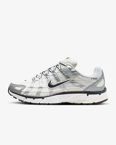 Nike P-6000 Damenschuhe in Coconut Milk/Black Größe US 7 NEU - Bild 1 von 13
