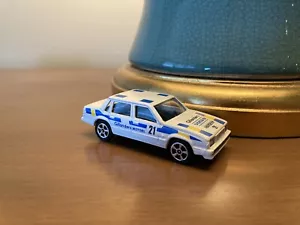 Corgi 1/64 Volvo 740 GL Mint Swedish Flag Gilanders Motors Made In GT. Britain! - Picture 1 of 4