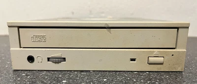 Unidad de CD-ROM Toshiba 40X de colección modelo XM-6402B - marzo de 1999, totalmente funcional Foto 1 de 4