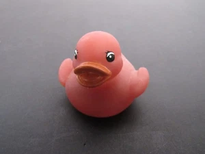 2" rote Gummi Ente Duckie - Bild 1 von 6