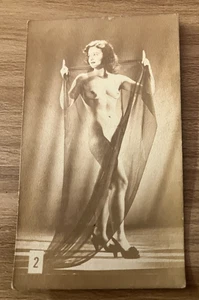 1930s Miracle Fotos Pic-Tease "The Fingers Game" Hollywood Cutie Nude #2 - RARE! - Picture 1 of 2