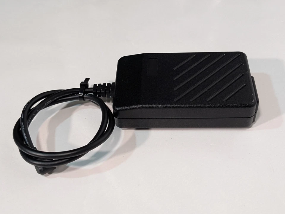 Adaptador universal de CA/CC GE 2018859-001 ICC ELECTRONICS, fuente de alimentación 3610 OEM Foto 1 de 4