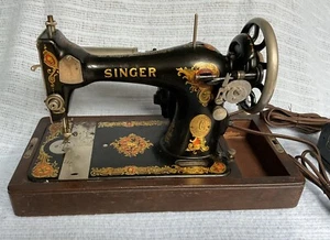 Singer 128 La Vencedora elektrische Nähmaschine mit Bogenholzkoffer neu verdrahtet - Bild 1 von 10