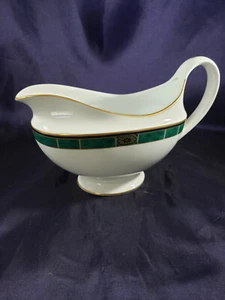 Wedgwood FAIRFIELD Gravy Boat - Picture 1 of 2