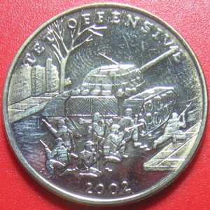 2002 LIBERIA $5 TET OFFENSIVE SOLDIERS GUNS TANK VIETNAM WAR COIN (no silver) - Picture 1 of 5
