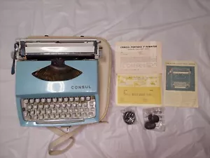 Macchina da scrivere vintage anni '60 Console made Repubblica Ceca modello 231,3 con custodia originale - Foto 1 di 9