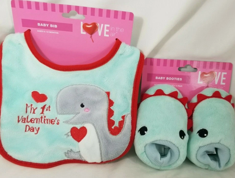 Dino Baby BOOTIES Shoes & 3 Headbands Ages 0 to 6 Months Love in The Air