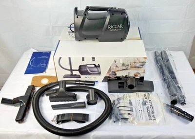 Портативный канистровый пылесос RICCAR SupraQuik RSQ1.6 (использовался один раз) с аксессуарами - Изображение 1 из 4