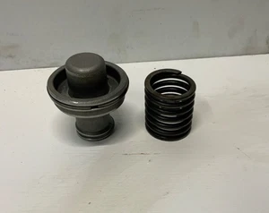 MOPAR 727 TRANSMISIÓN AUTOMÁTICA ACUMULADOR PISTÓN Y RESORTE DODGE PLYMOUNTH - Imagen 1 de 4
