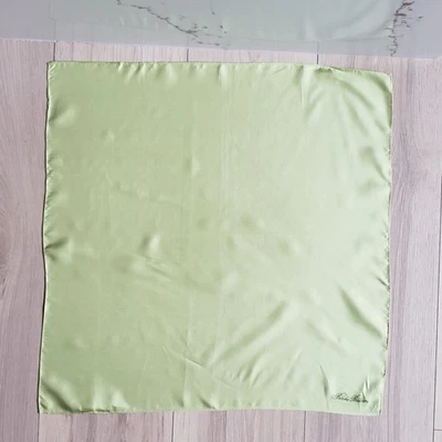 Pañuelo cuadrado de bolsillo Brooks Brothers 100 % seda verde 20x20 hecho en Italia Foto 1 de 4