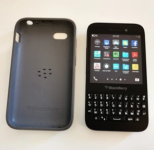 Téléphone Portable Blackberry Q5 Desimlock Sim Très Bon État À Touche Réseau 4G - Photo 1/15