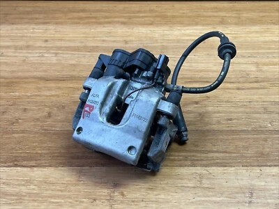 Pinza de freno trasera izquierda Maserati Ghibli M157 2017-2024 OEM 57 k millas Foto 1 de 4