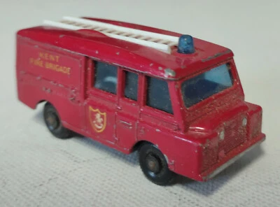 1966 Matchbox 1-75 series No 57c Land Rover Fire Truck - Image 1 of 4