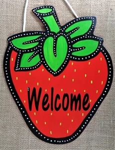 WELCOME STRAWBERRY SIGN Wooden Plaque Family Wall Art Decor Hanger Wood - Picture 1 of 1