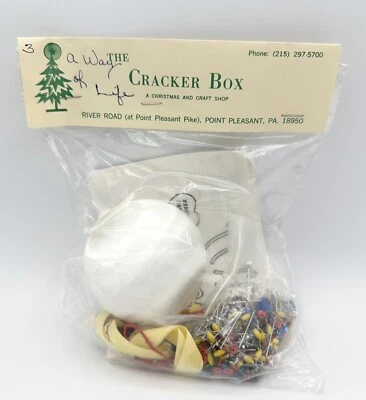 Винтажный набор рождественских украшений Cracker Box «A Way of Life» новый из старых запасов булавка с блестками - Изображение 1 из 4
