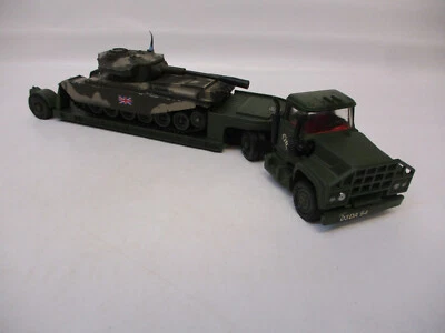 ESF-36617	Corgi Mack Tieflader mit Centurion Mk III, mit Gebrauchsspuren - Bild 1 von 4