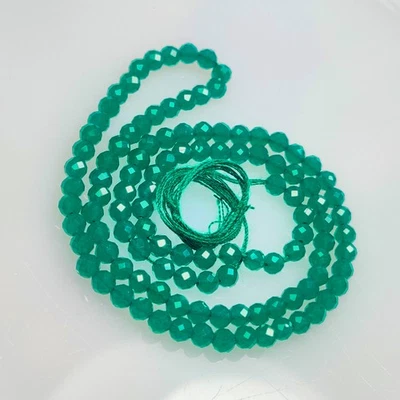 18.07 Ct  Natural Green Onyx Round Cut Beads - 9012 - Image 1 of 2