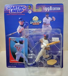 1998 STARTAUFSTELLUNG KENNER NEU IN VERPACKUNG SAMMY SOSA CHICAGO CUBS ERWEITERTER KOSTENLOSER VERSAND - Bild 1 von 1