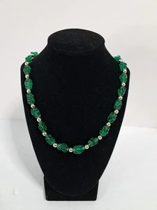Collar de Cuentas Cuentas de Vidrio Verde Espaciadores Tono Dorado 27" Largo 3" Extensión De Colección  - Imagen 1 de 3