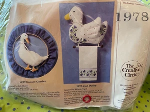 Cross Stitch Kit "Just Ducky" Duck Towel Holder Creative Circle New Kit - Picture 1 of 5
