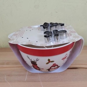 Bakeshop Santa Deer Penguin Mixing bowl And Cookie Cutters (Missing Utensils) - Picture 1 of 8