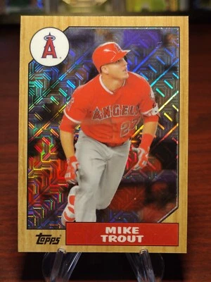 2017 Topps Series 1 MIKE TROUT #87-MT 1987 Silver Pack Refractor - Image 1 of 2