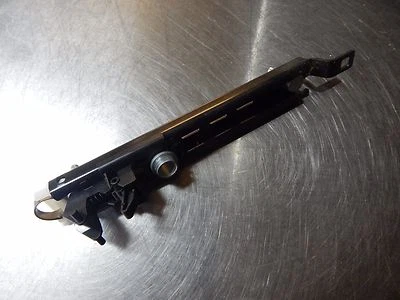 OEM SATURN ASTRA XR 1.8 08 09 FRONT LEFT DRIVER SEAT BELT HEIGHT ADJUSTER 4E Foto 1 de 4