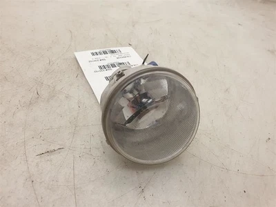 MONTAJE DE LUZ ANTINIEBLA DELANTERA LADO PASAJERO TOYOTA TUNDRA SR5 14-20  Foto 1 de 4