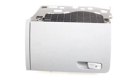 Guantera Audi Q5 8R 8R1857104A 09-2012 Foto 1 de 3