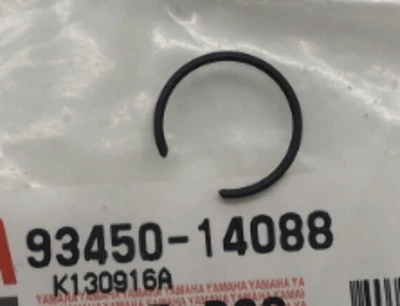 1998 YAMAHA XV250 (YB68) NOS OEM 93450-14088-00 PISTON PIN CLIP CIRCLIP INNER - Image 1 of 4
