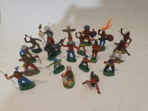 Indianer Cowboys Konvolut DDR Indianerfiguren Nostalgie Figuren Gummi Spielzeug - Bild 1 von 10